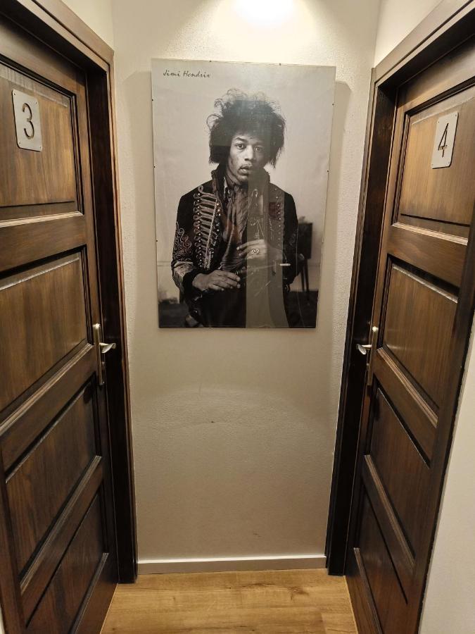 Blues Rooms กดิเนีย ภายนอก รูปภาพ